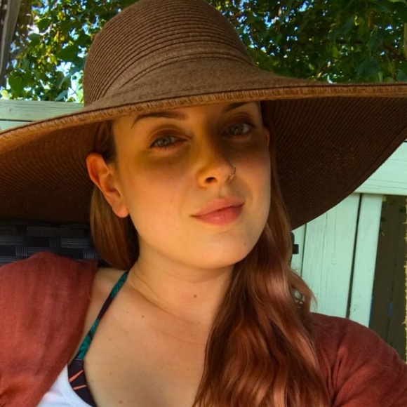 Meet your Posher, Tianna - Picture 2 of 8